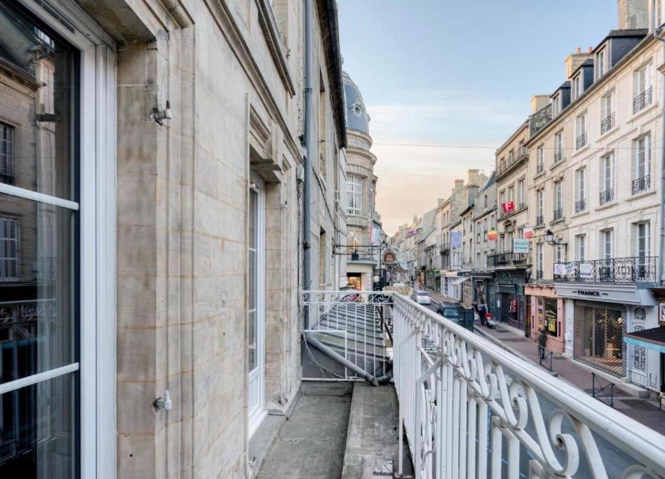 City Affaire : Bayeux Omaha Extérieur photo